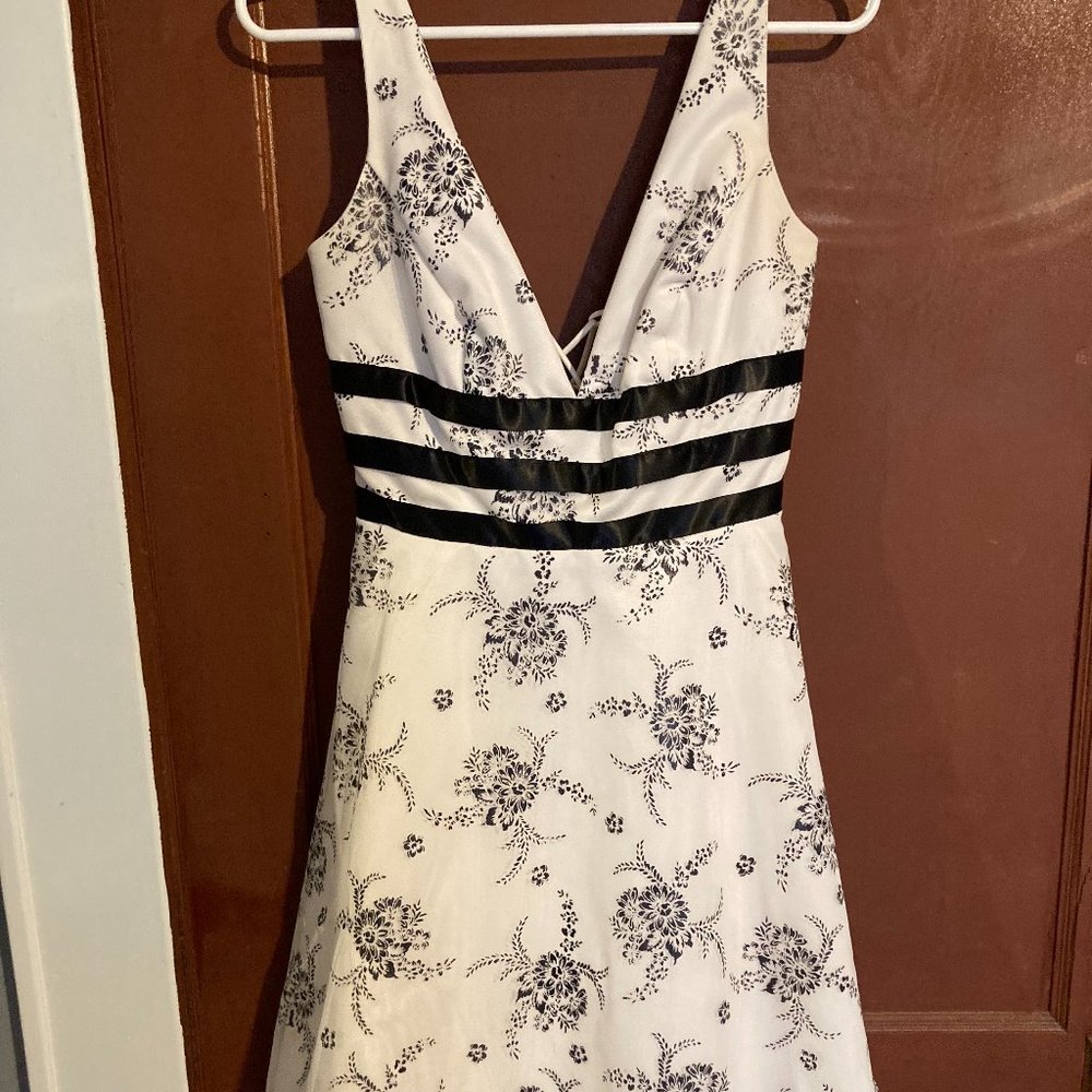 Morgan & Co. Mid-length Medium Black and White dress